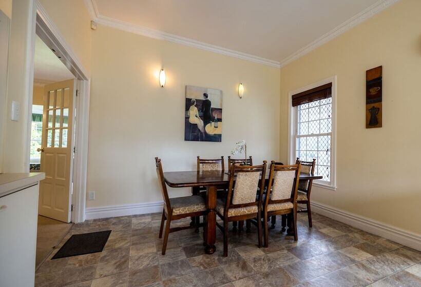 مُتل Tasman Holiday Parks Picton