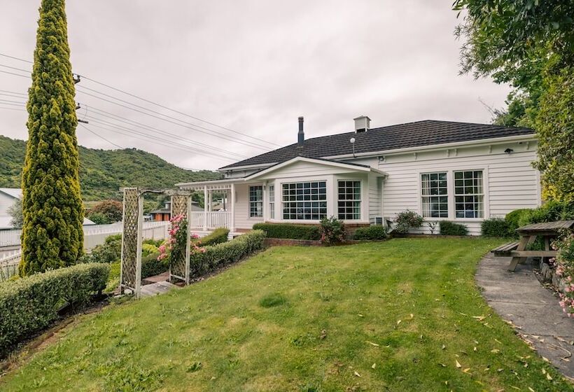 مُتل Tasman Holiday Parks Picton