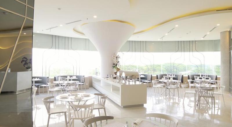 Fotos del hotel Ozone Hotel Pantai Indah Kapuk:  6