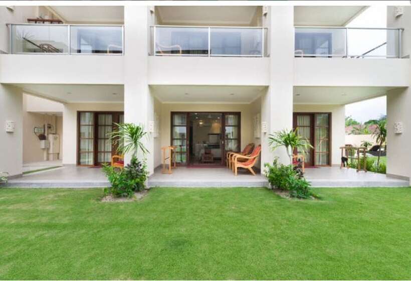 Peninsula Bay Resort