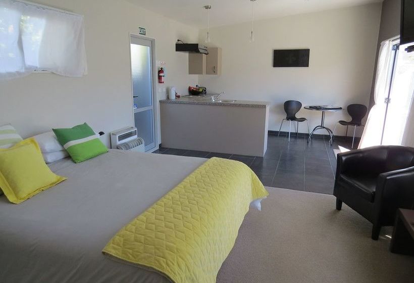 Pipinui Motel