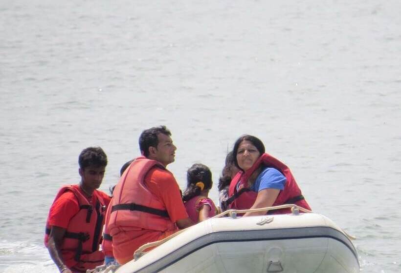 Sai Vishram Beach Resort  Byndoor