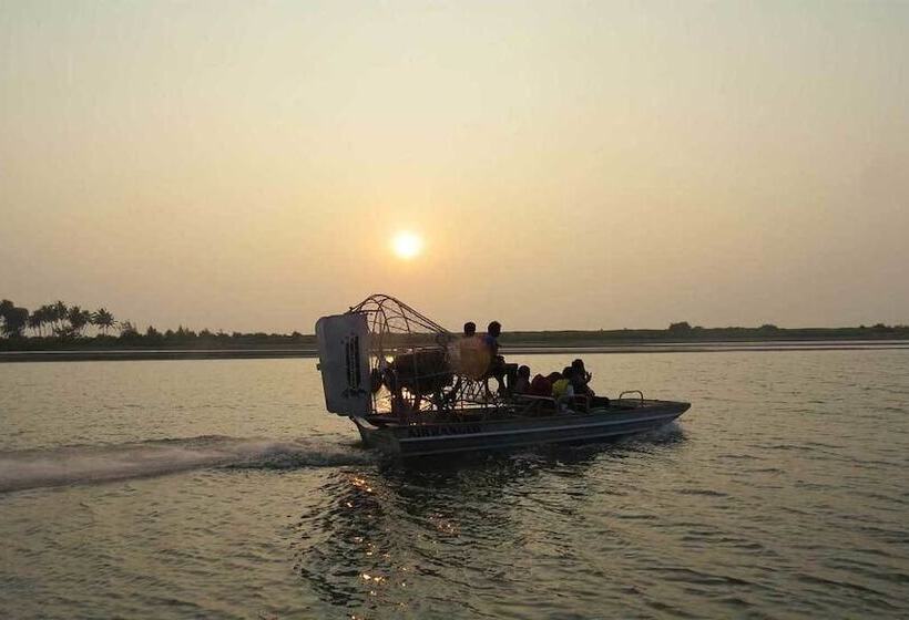 Sai Vishram Beach Resort  Byndoor