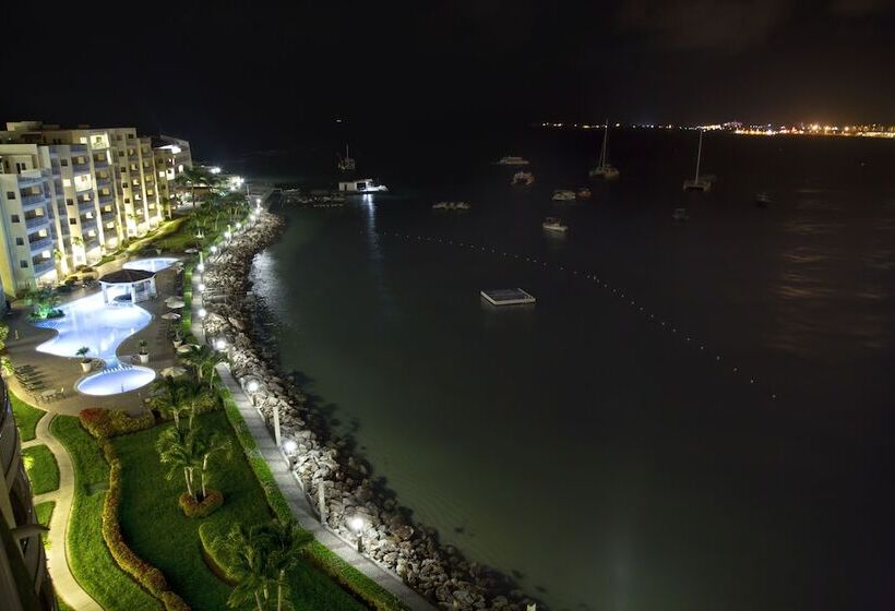 The Villas At Simpson Bay Resort