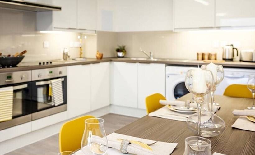 هاستل Comfy Rooms For Students Only Newcastle