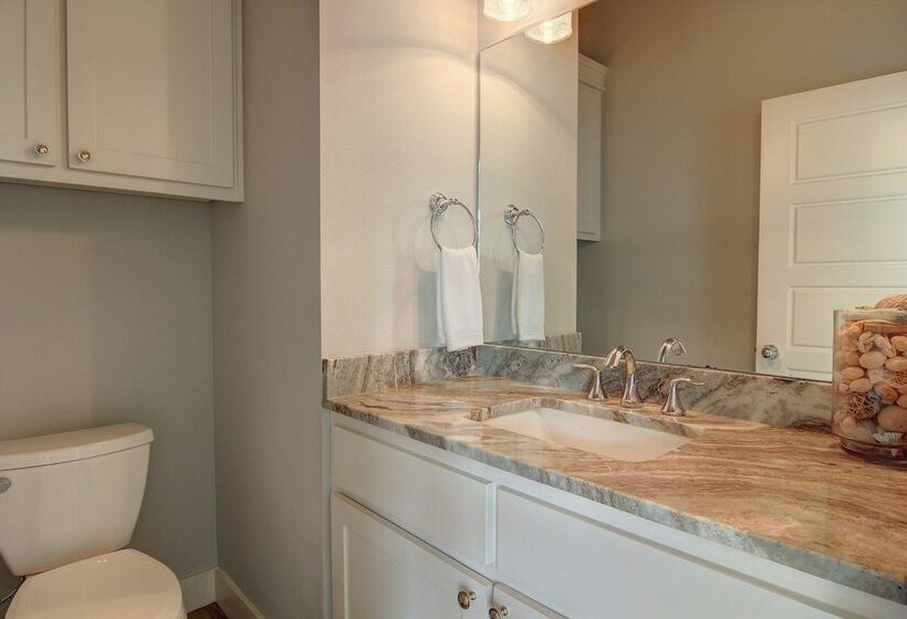 Amazing Grace 128 St