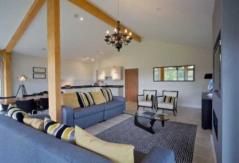 酒店 Apple Tree Lodges