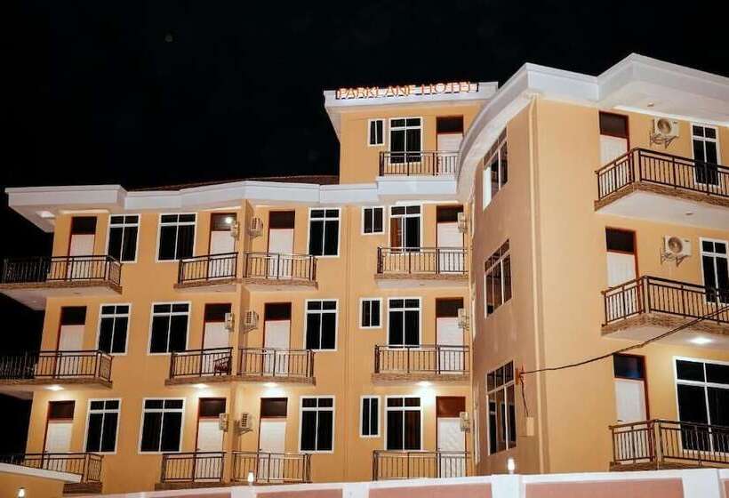 هتل Parklane