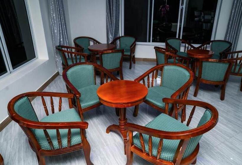 هتل Parklane