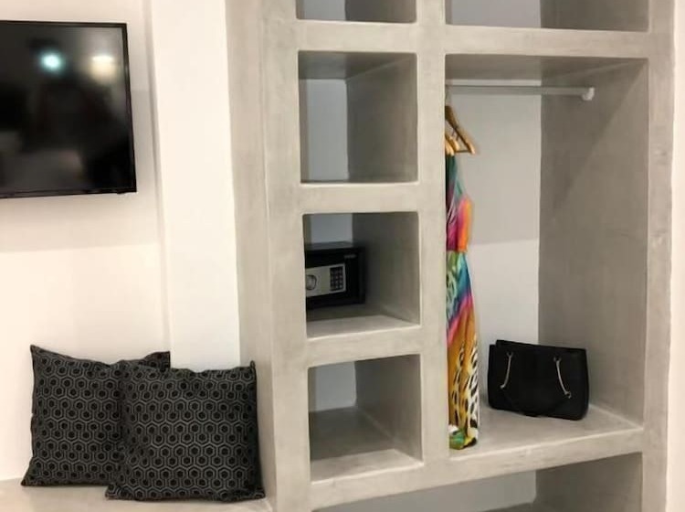 هتل Potamida Suites