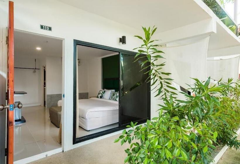 هتل 4u Resort Samui