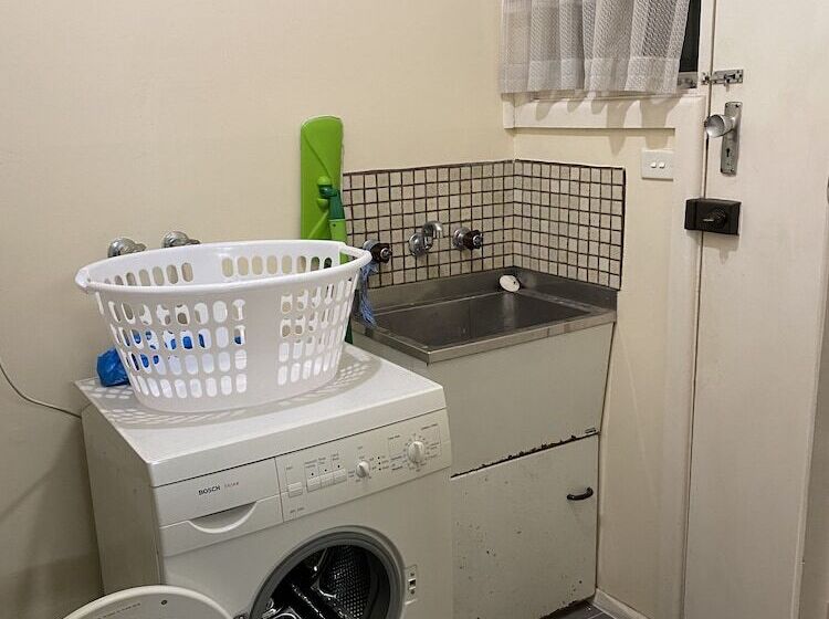 پانسیون Doncaster Westfield Airbnb Shared House