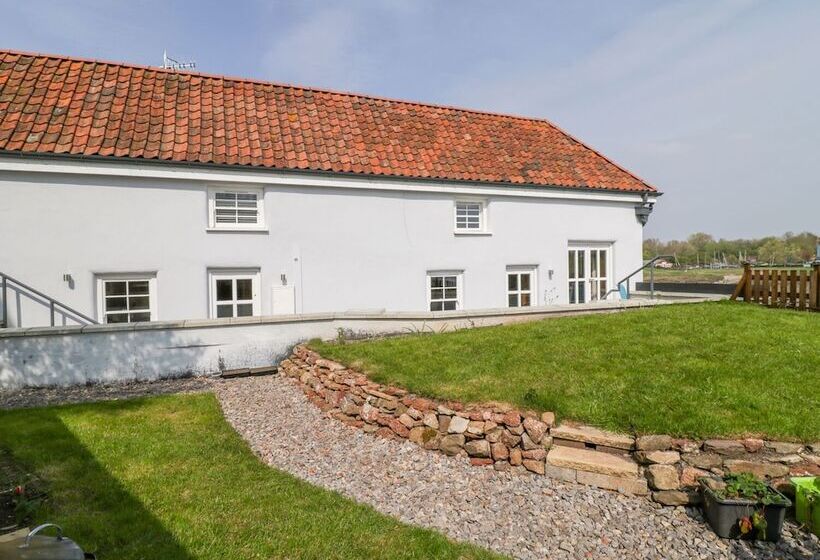 Avonside Cottage