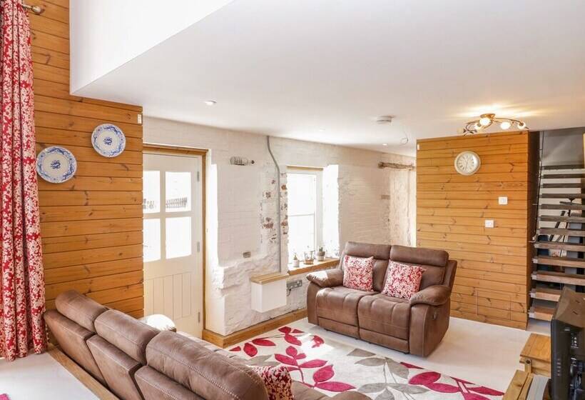 Avonside Cottage