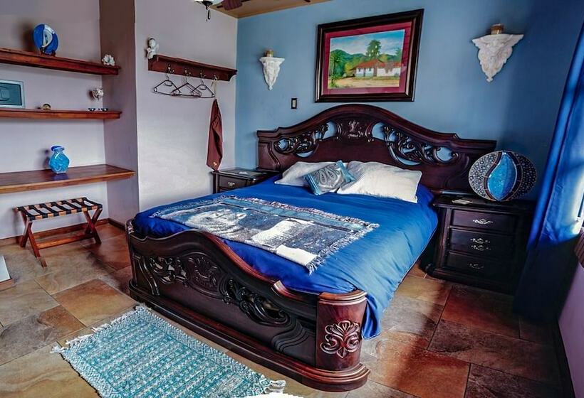 مبيت وإفطار Dobson Manor