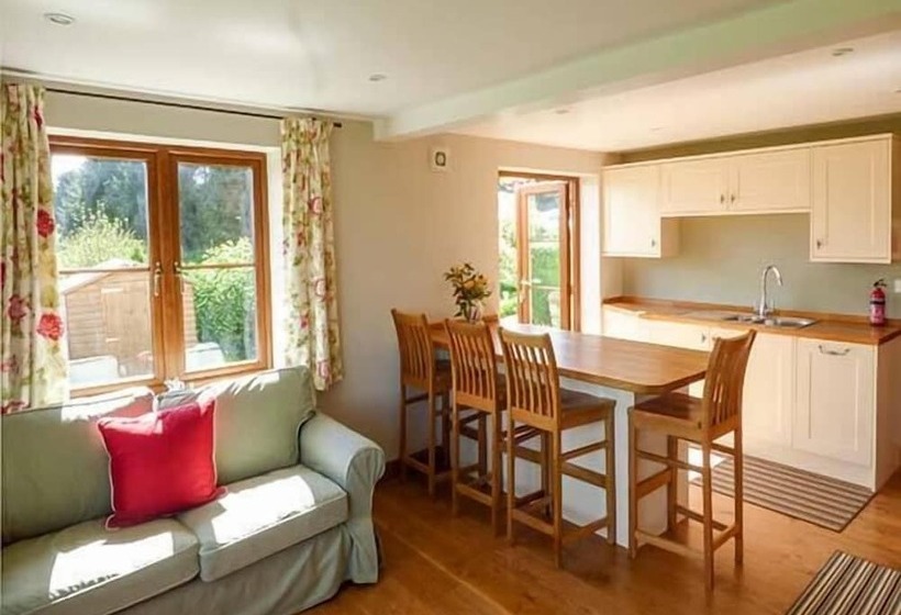 Glebe Farm Cottage