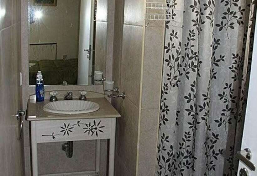 فندق Hostal Aguas Mansas