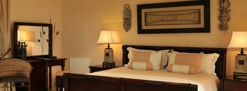 בית מלון כפרי Legodimo Game Lodge