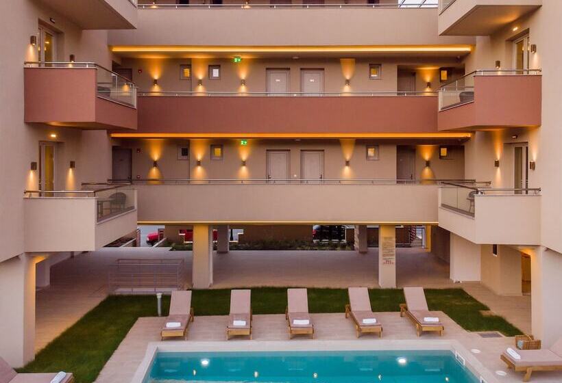 هتل Makris Luxury Rooms
