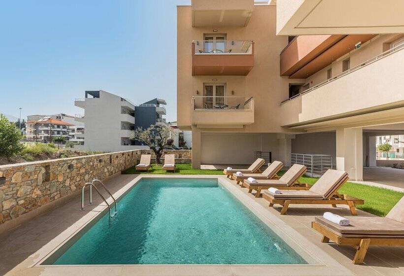 هتل Makris Luxury Rooms