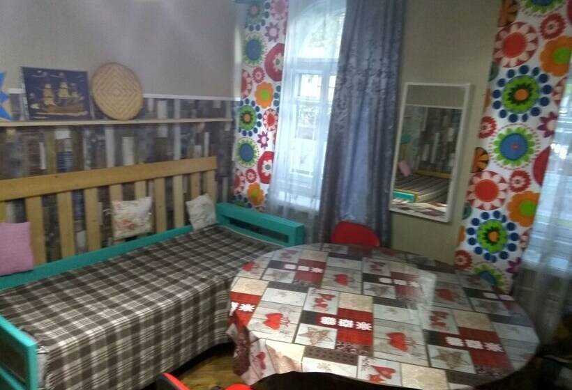 بنسيون Art House For Tourists