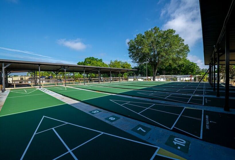 منتجع Baker Acres