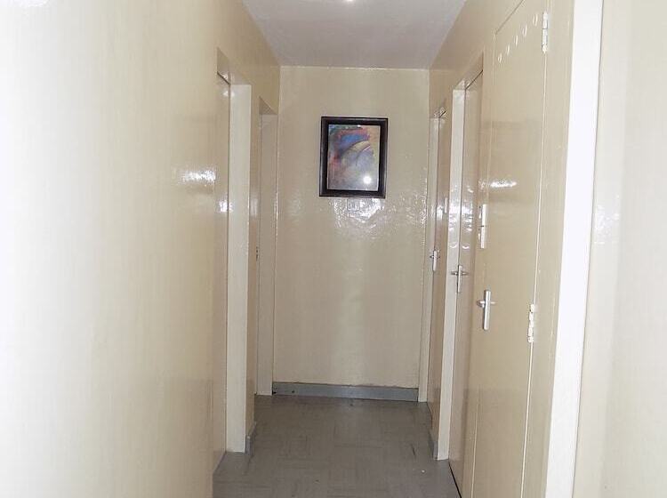 هتل 116 47 Fanaka South Crescent House