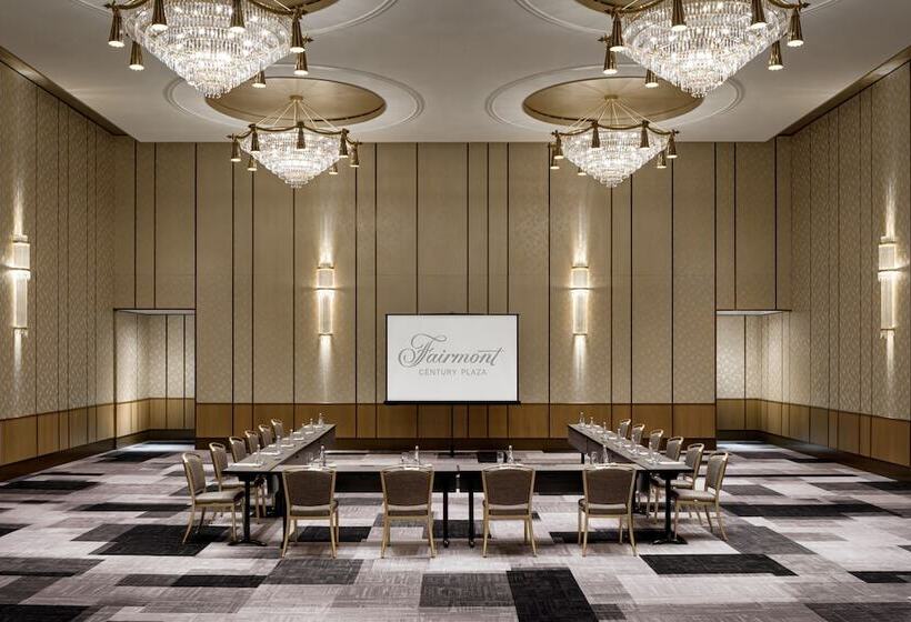 فندق Fairmont Century Plaza Gold Experience