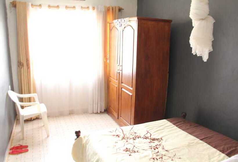 هتل Joy Guesthouse