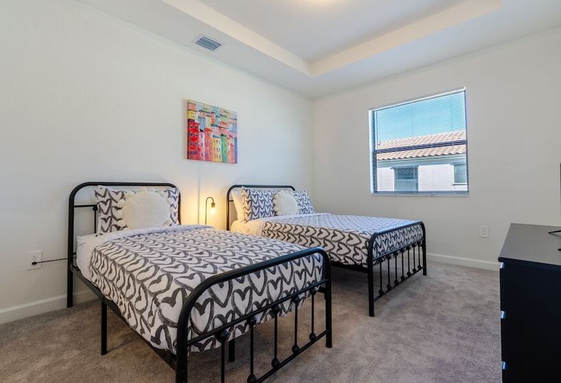 بنسيون Glamorous 4br New & Modern Near Fl Keys