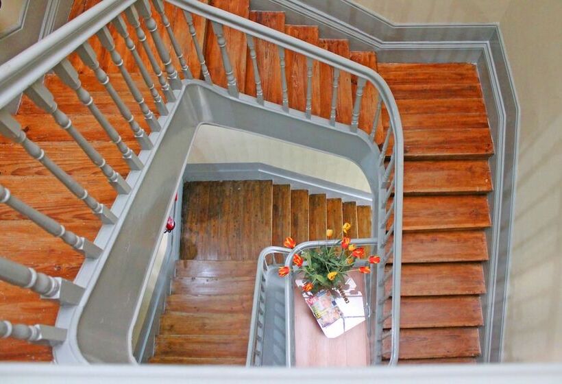 پانسیون Guest House Henrique Viii