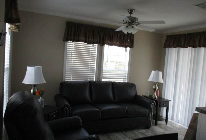 منتجع Rainbow Village Of Zephyrhills