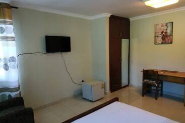 هتل Apple Royal Lodge