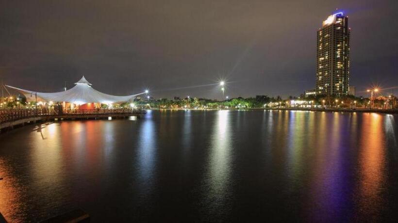 هتل Mutiara Kota Tua