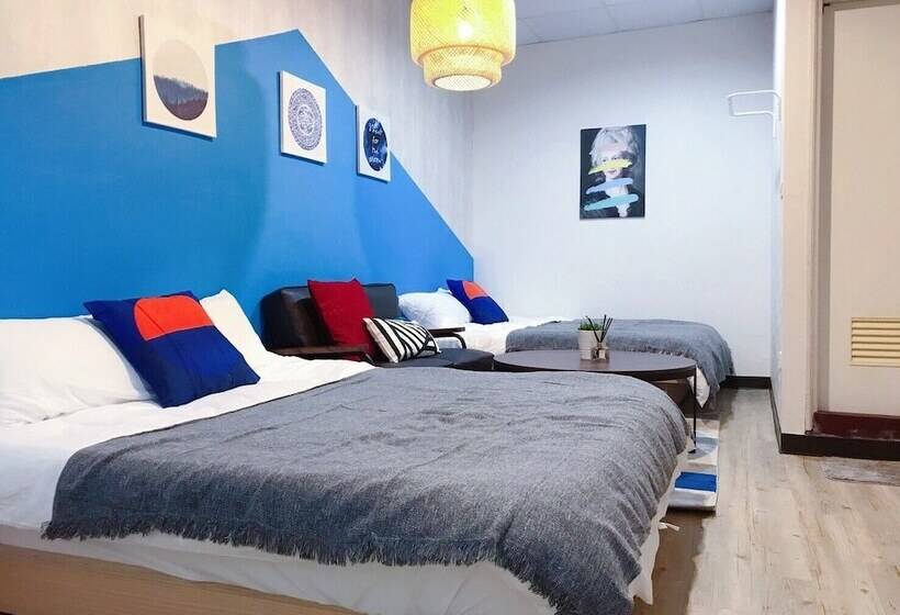 پانسیون Ha Ha Cat Home Kaifeng