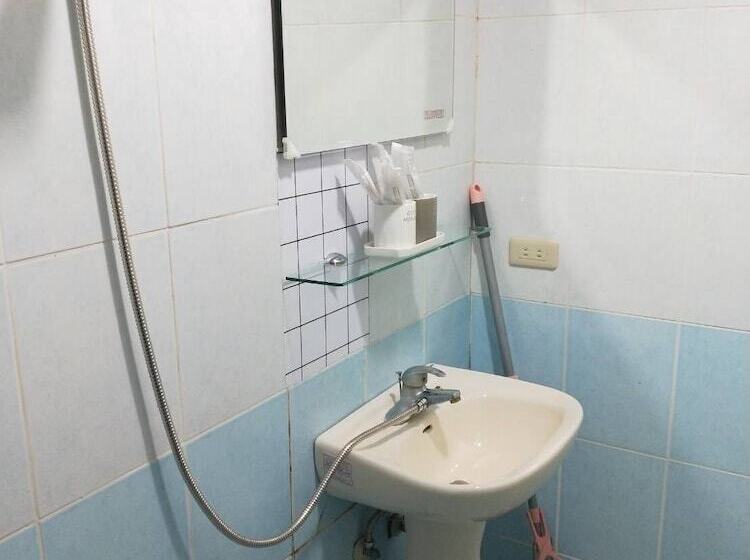 پانسیون Ha Ha Cat Home Kaifeng