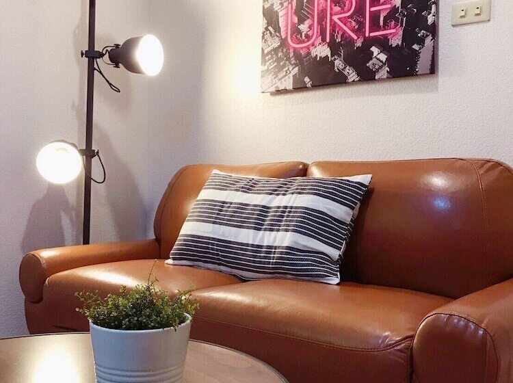 پانسیون Ha Ha Cat Home Kaifeng