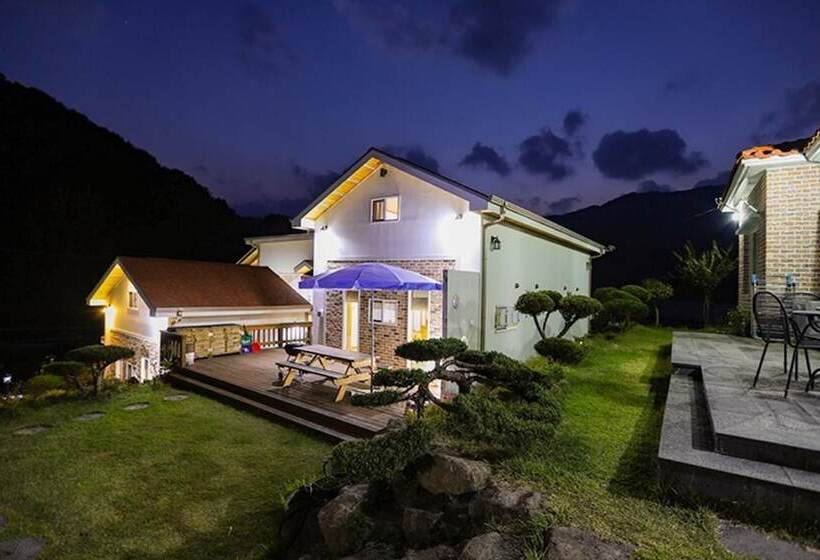 هتل Hadong Jiri Mountain Saesori Pension