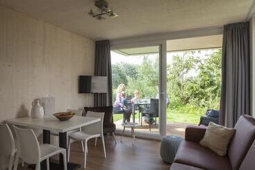 هتل Strand 49 Camping & Glamping