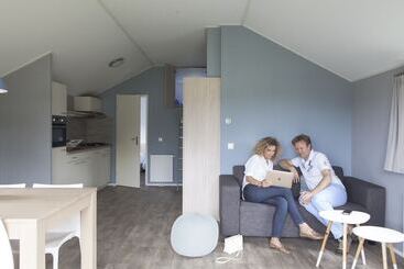 هتل Strand 49 Camping & Glamping