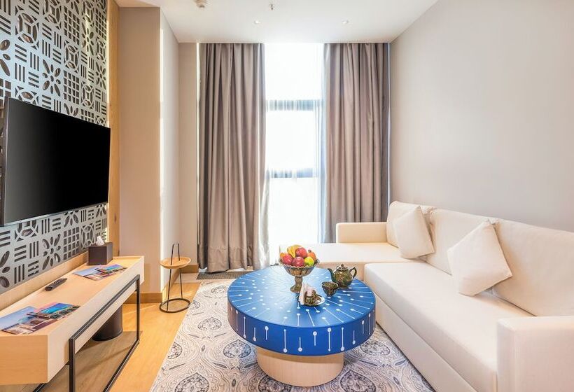 בית מלון כפרי Hilton Garden Inn Samarkand Sogd