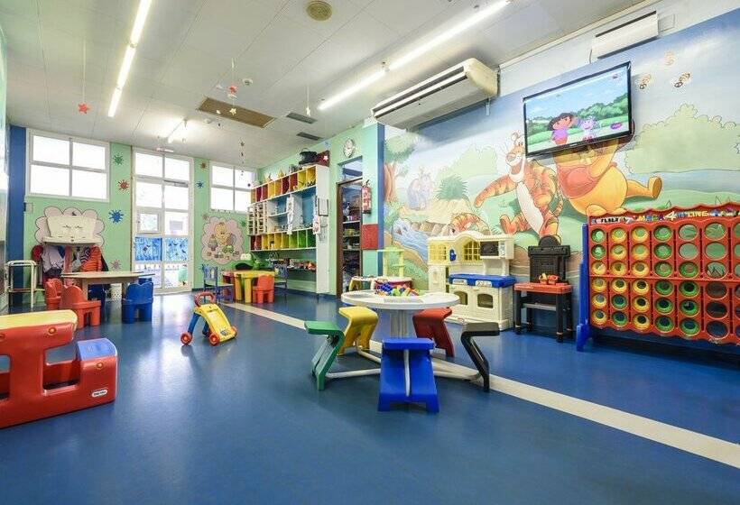 ホテル Estival Park Marena