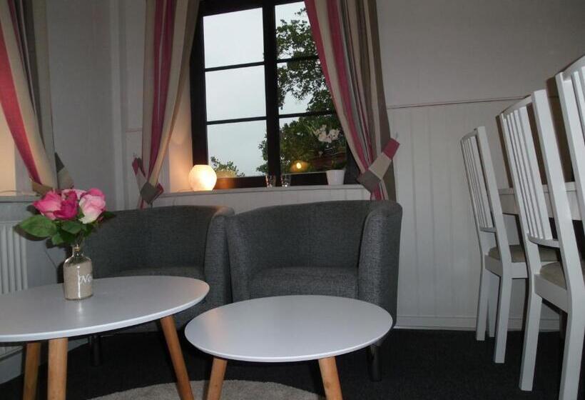Give City Apartment