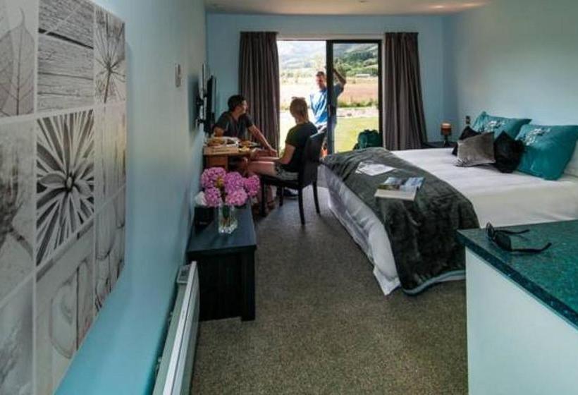 Glenorchy Peaks B&b