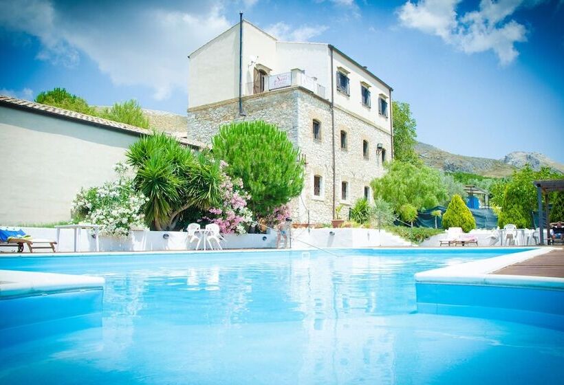 هتل Agriturismo Sant Agata