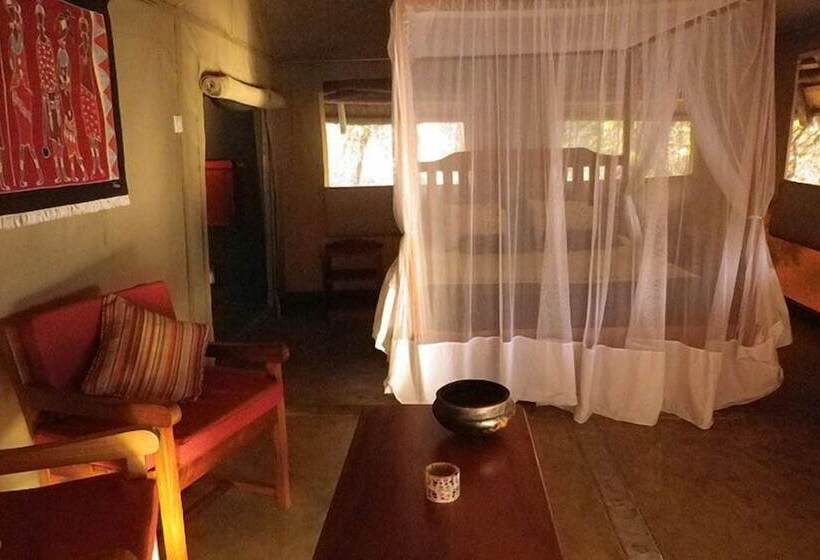 هتل Blue Zebra Island Lodge