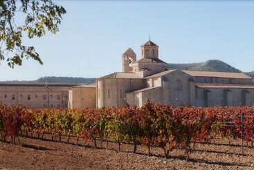 هتل Castilla Termal Monasterio De Valbuena