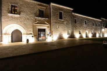 هتل Castilla Termal Monasterio De Valbuena