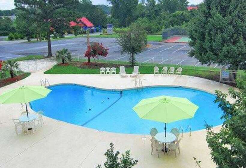 Clarion Hotel Fort Mill Near Amusement Park