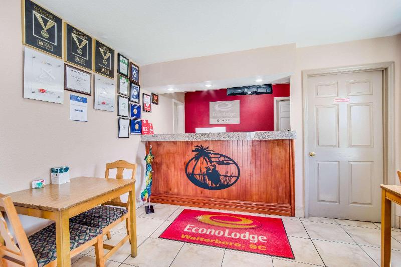 ホテル Econo Lodge